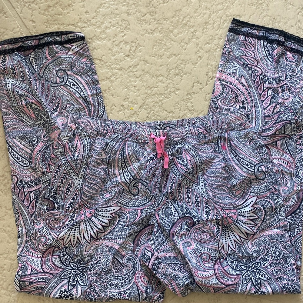 Victoria’s Secret Paisley Lace Trim Sleep Pants size Med